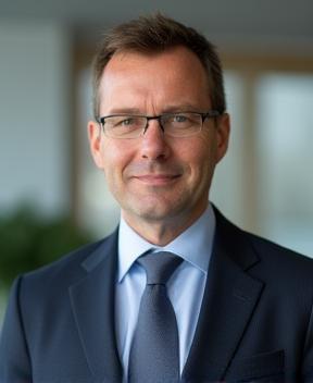 Professional headshot of Markus Schmidt